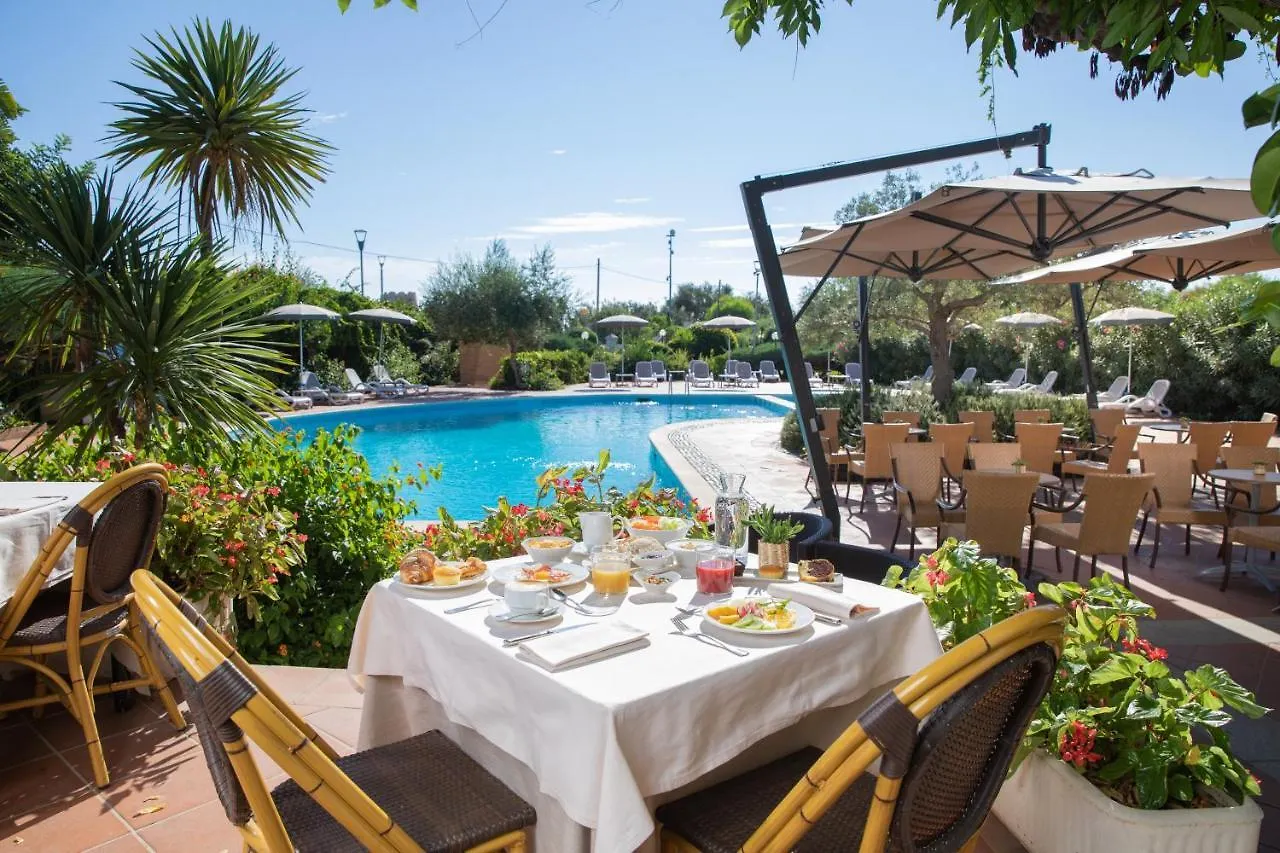 Hotel La Torre Bari Sardo 4*,