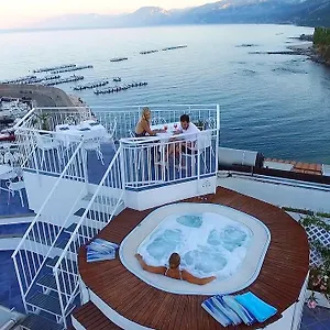 Hotel Bue Marino & Roof Lounge
