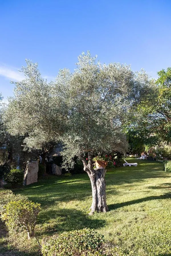 Hotel La Torre Bari Sardo 4*,